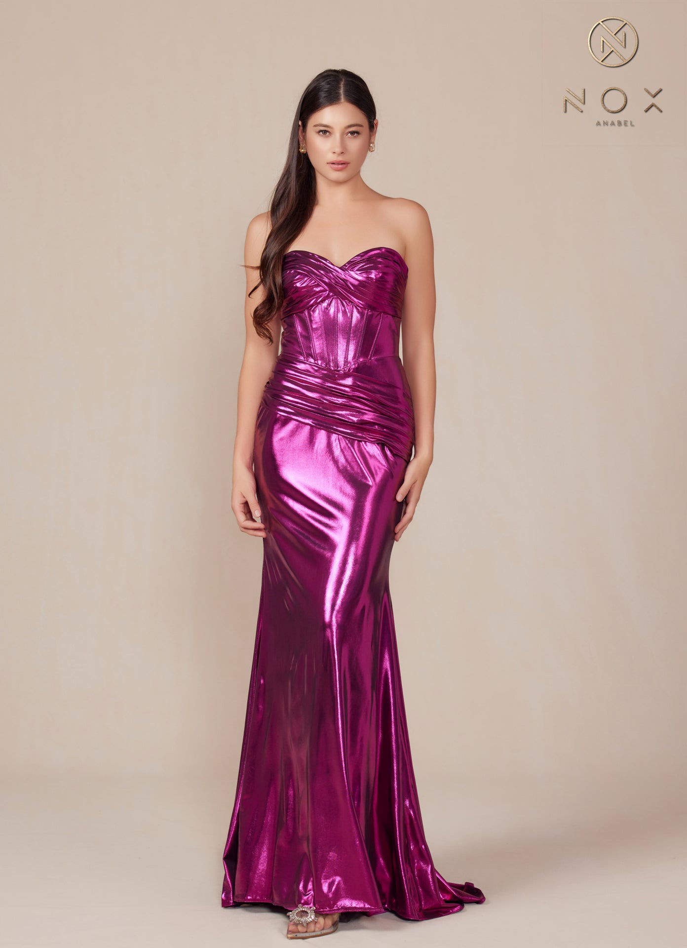 Nox Anabel -T1499 Sweetheart Fitted Metallic Sheath Dress