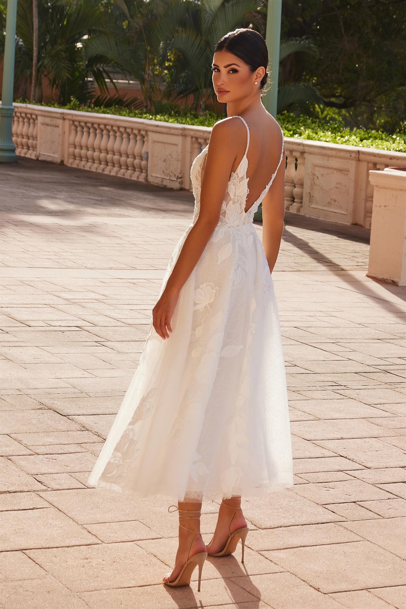 Nox Anabel -JE1027 V-Neck Floral Embellished Bridal Dress
