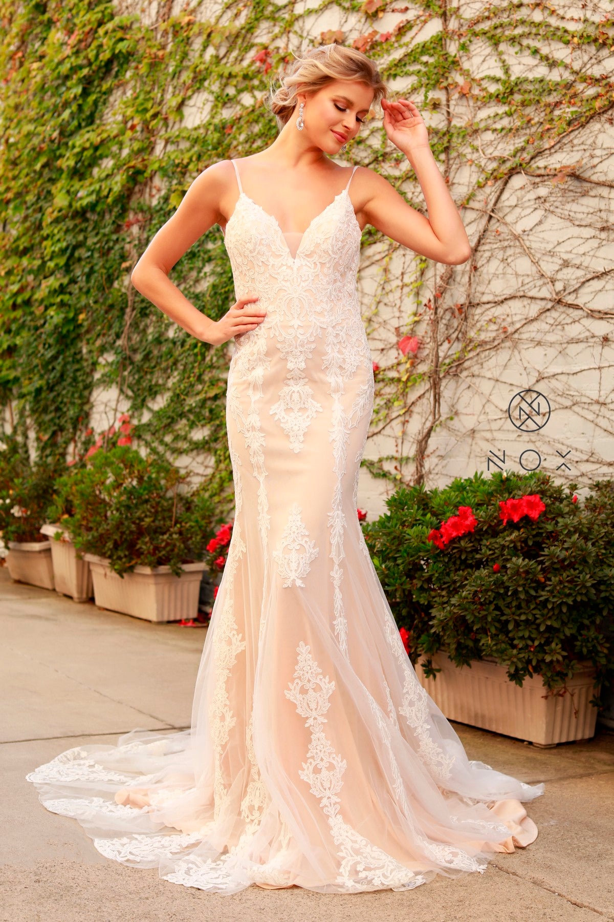 Sleeveless Lace Mermaid Gown By Nox Anabel -H494