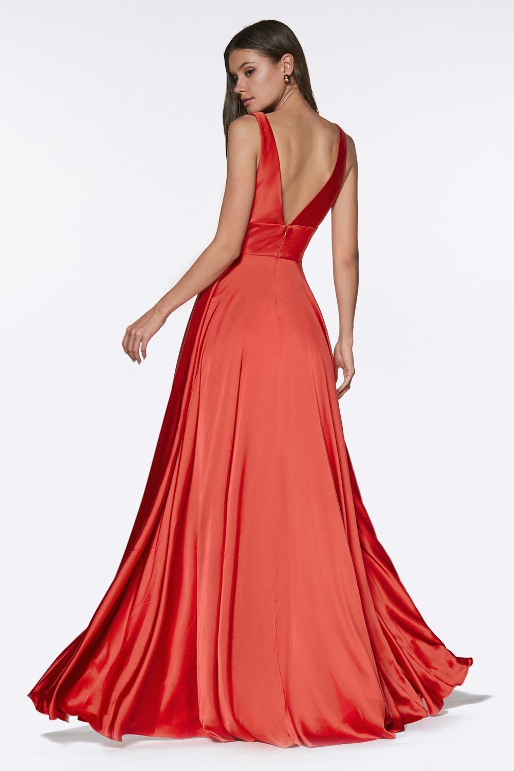 MyFashion.com - Satin flowy A-line dress with leg slit, open back and v-neckline.(7469) - Cinderella Divine promdress eveningdress fashion partydress weddingdress
gown homecoming promgown weddinggown
