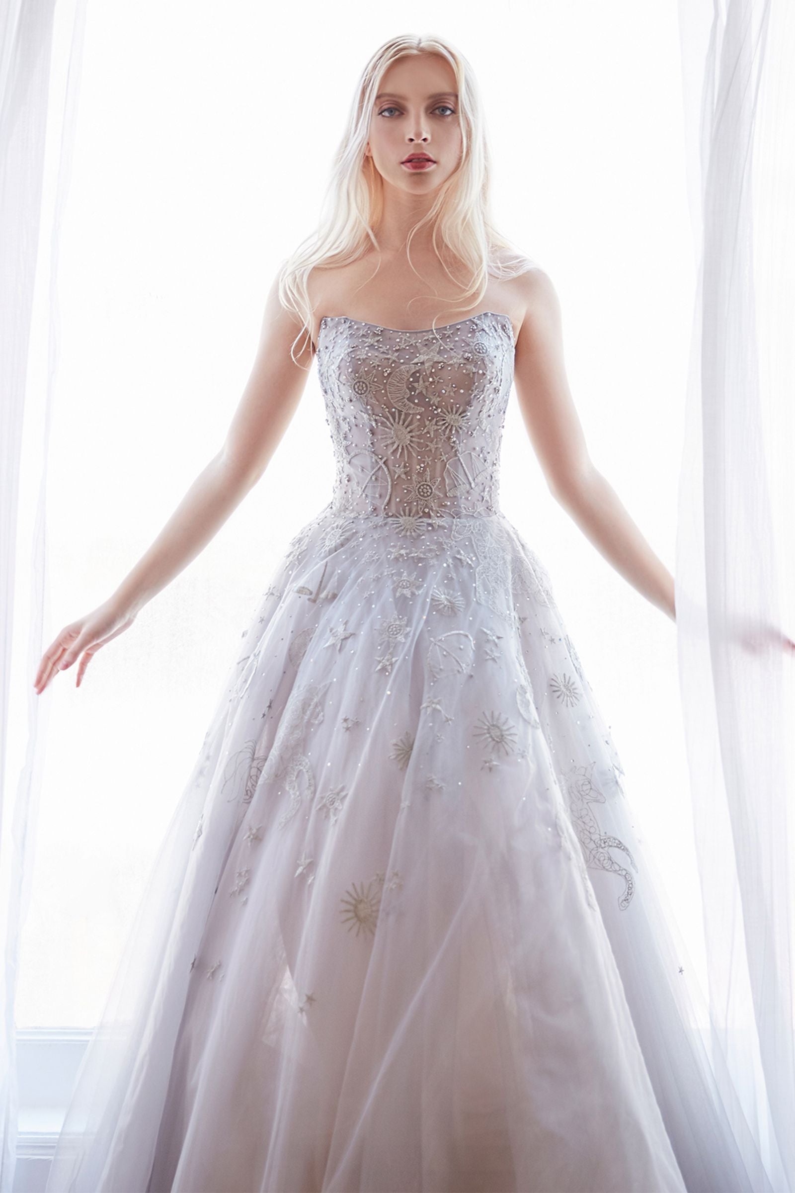MyFashion.com - CONSTELLATION DREAM SWEETHEART EMBROIDERED AND TULLE BALLGOWN. CORSET BACK.(A0890) - Andrea&Leo promdress eveningdress fashion partydress weddingdress
gown homecoming promgown weddinggown