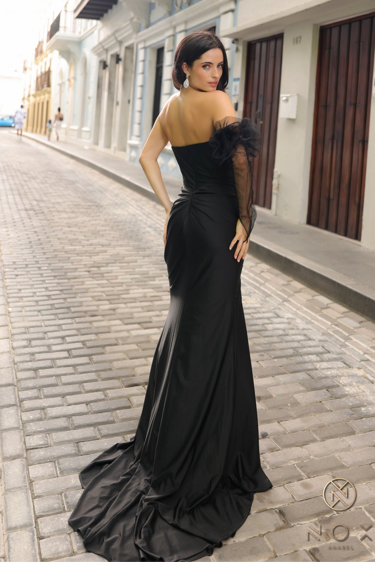Nox Anabel –Y1473 Strapless Stone Embellished Mermaid Dress