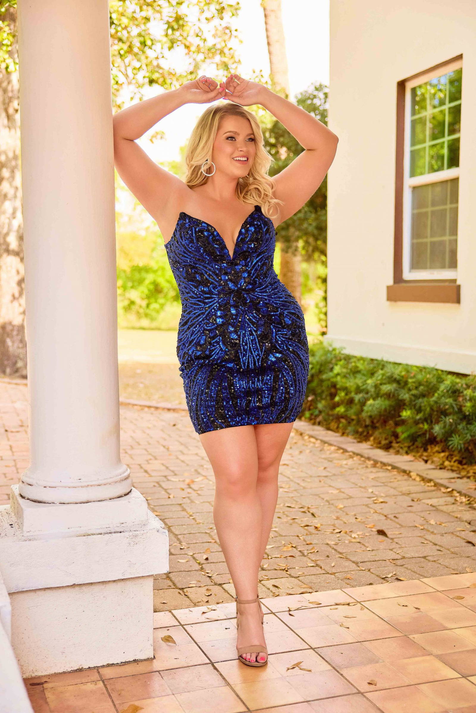 Primavera Couture -14099 Sequined Deep V-Neckline Sweetheart Short Dress