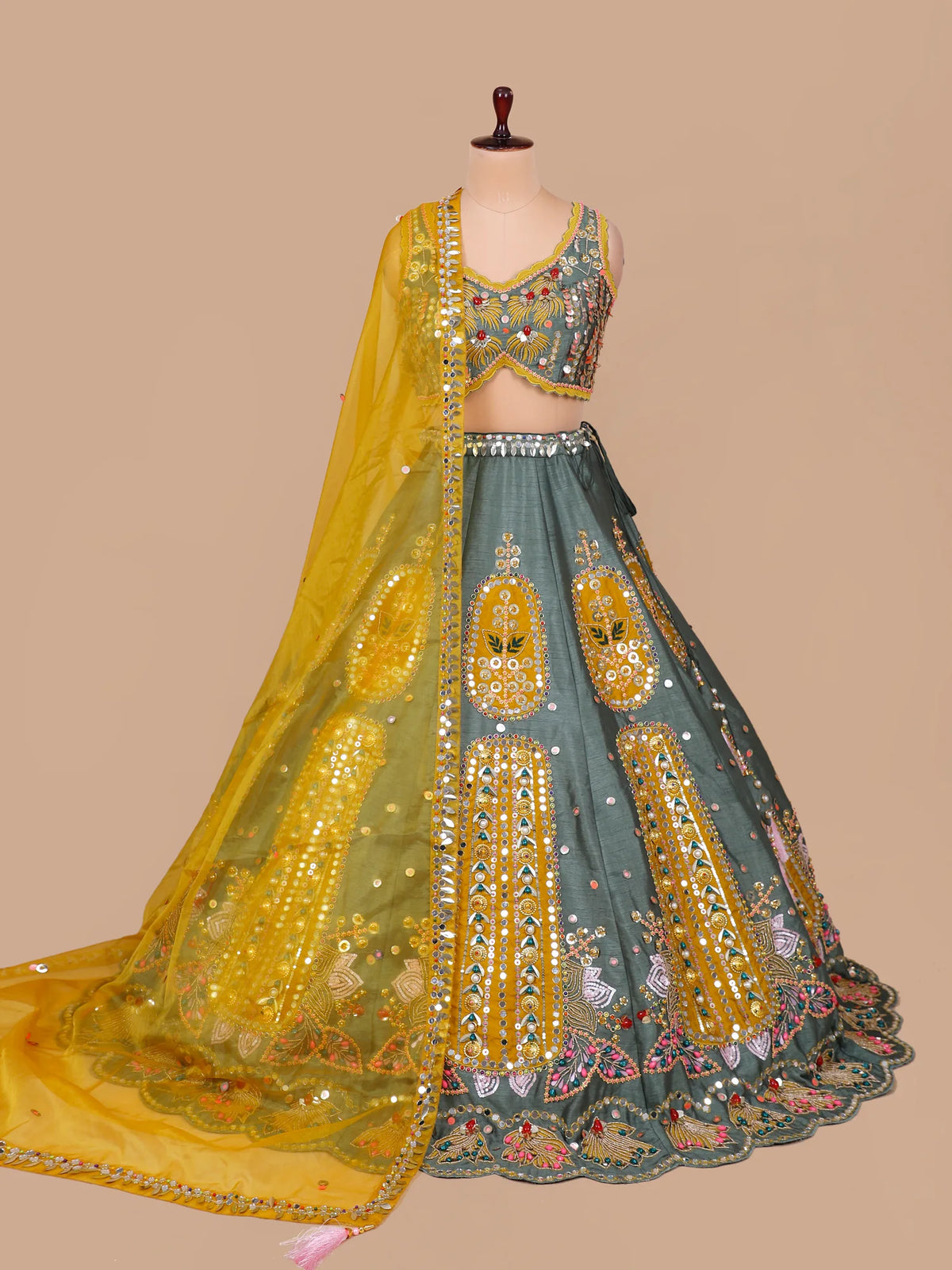 MyFashion KLS-2687 Bollywood Style Party Wear Lehenga