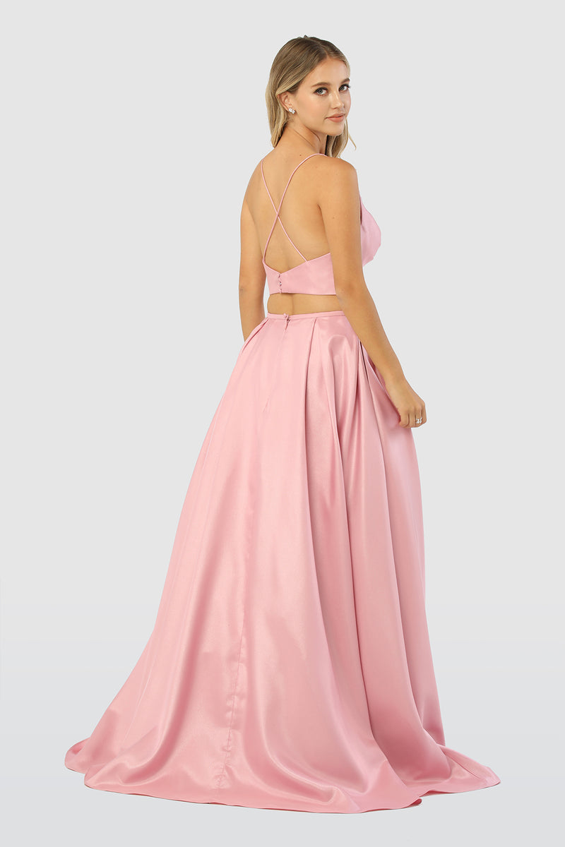 Long Two-Piece Satin Dress With Pockets By Nox Anabel -E161