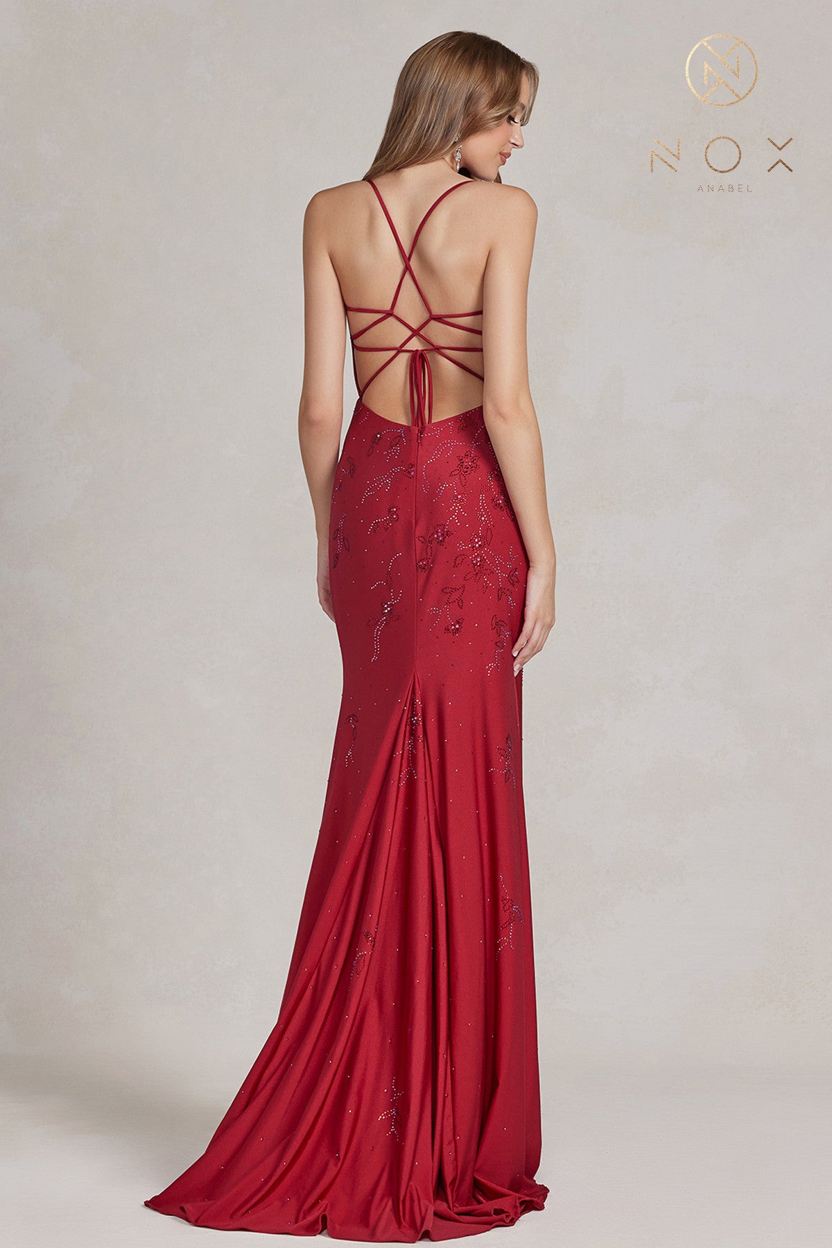 Sleeveless Plunging V-Neck Prom Dress By Nox Anabel -E1206