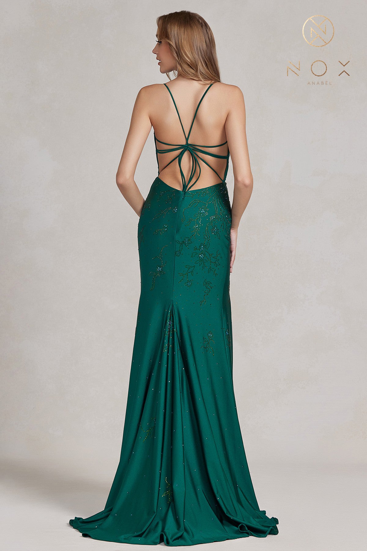 Sleeveless Plunging V-Neck Prom Dress By Nox Anabel -E1206